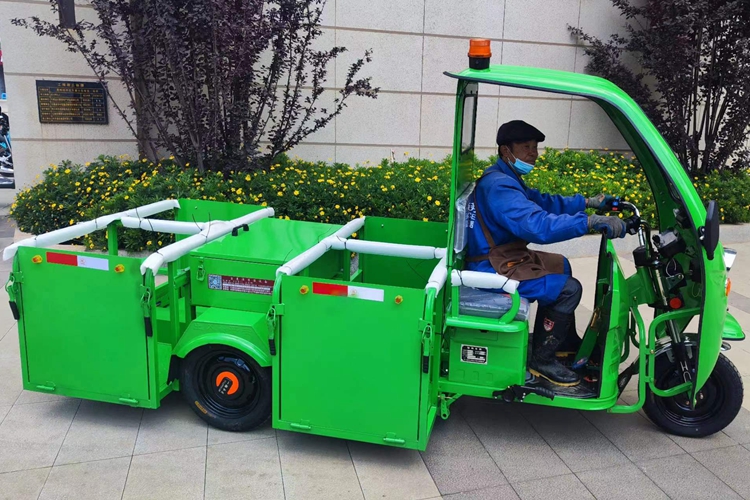 電動垃圾清運車 電動三輪四桶車 適用于城鎮(zhèn)街道車站工廠